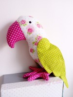 /album/fotogaleria-papagaj/hracka-papagaj2-jpg/